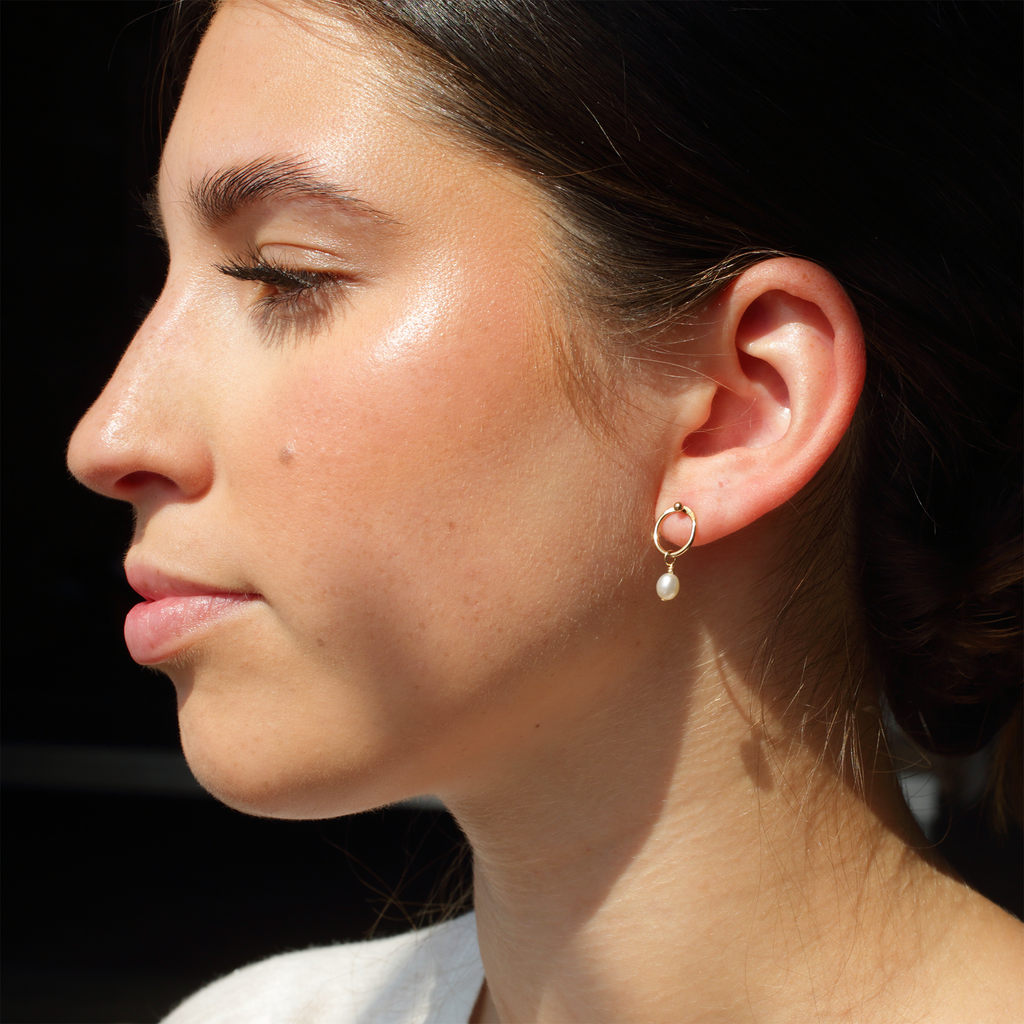 OLIVIA PEARL EARRINGS