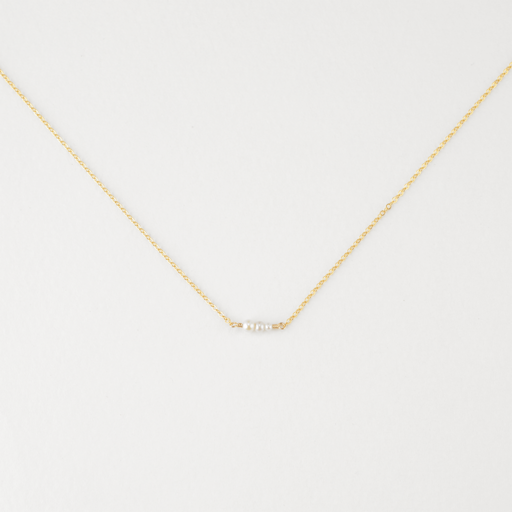 Eva Mini Pearl Necklace