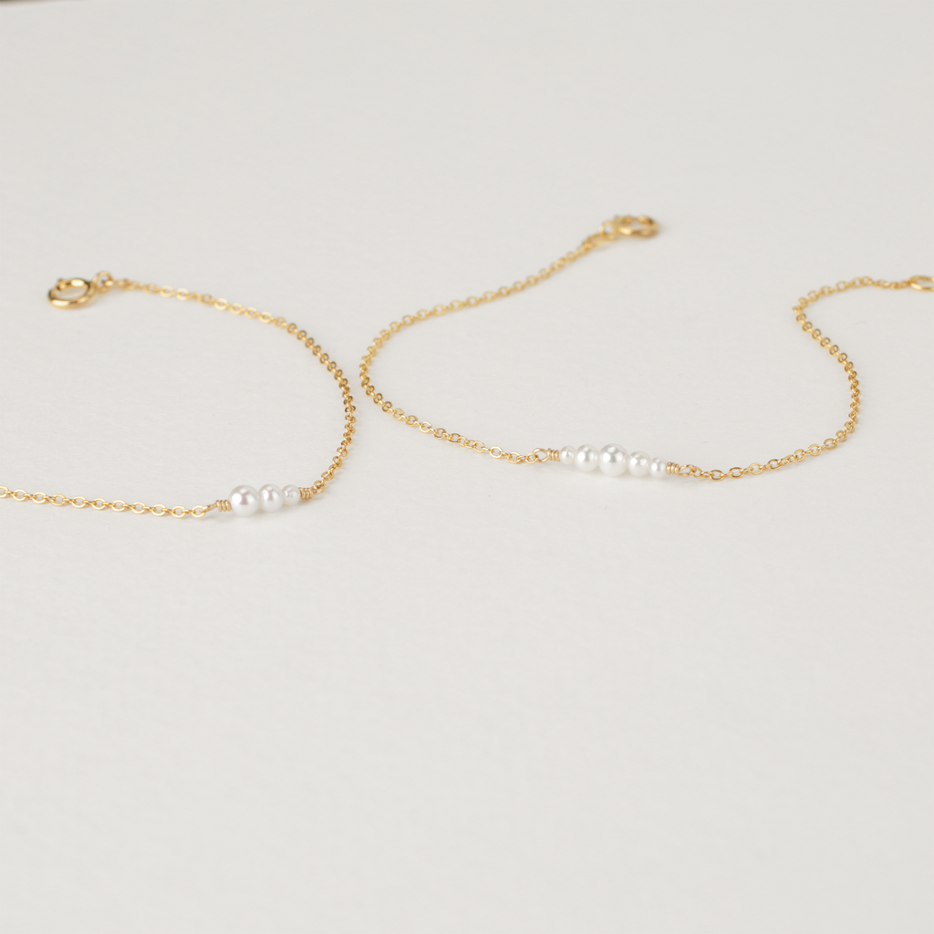 Eva Mini Pearl Bracelet