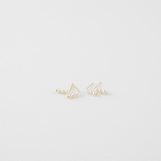 Ada Pearl Bar Studs