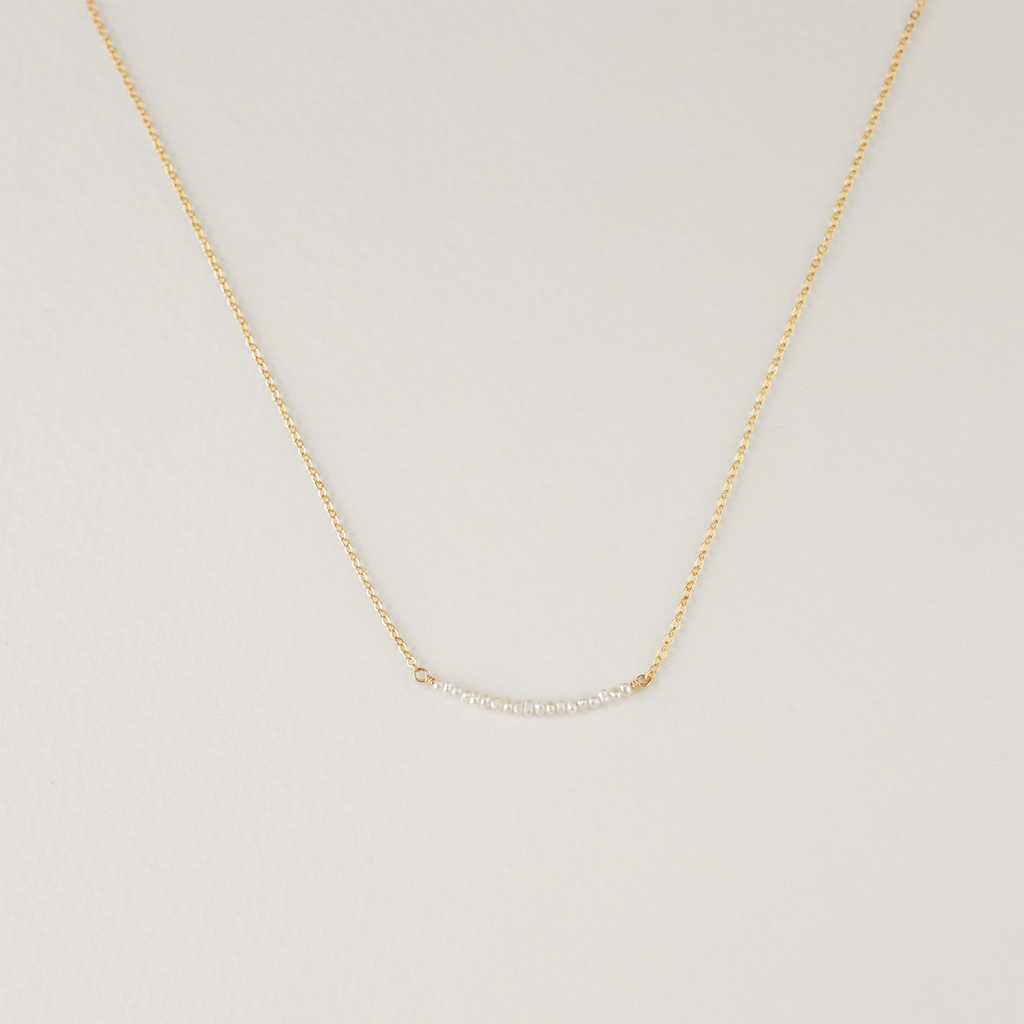 Lore Pearl Bar Necklace