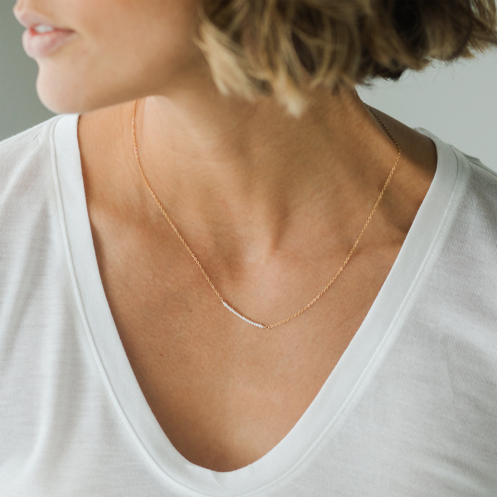 Lore Pearl Bar Necklace