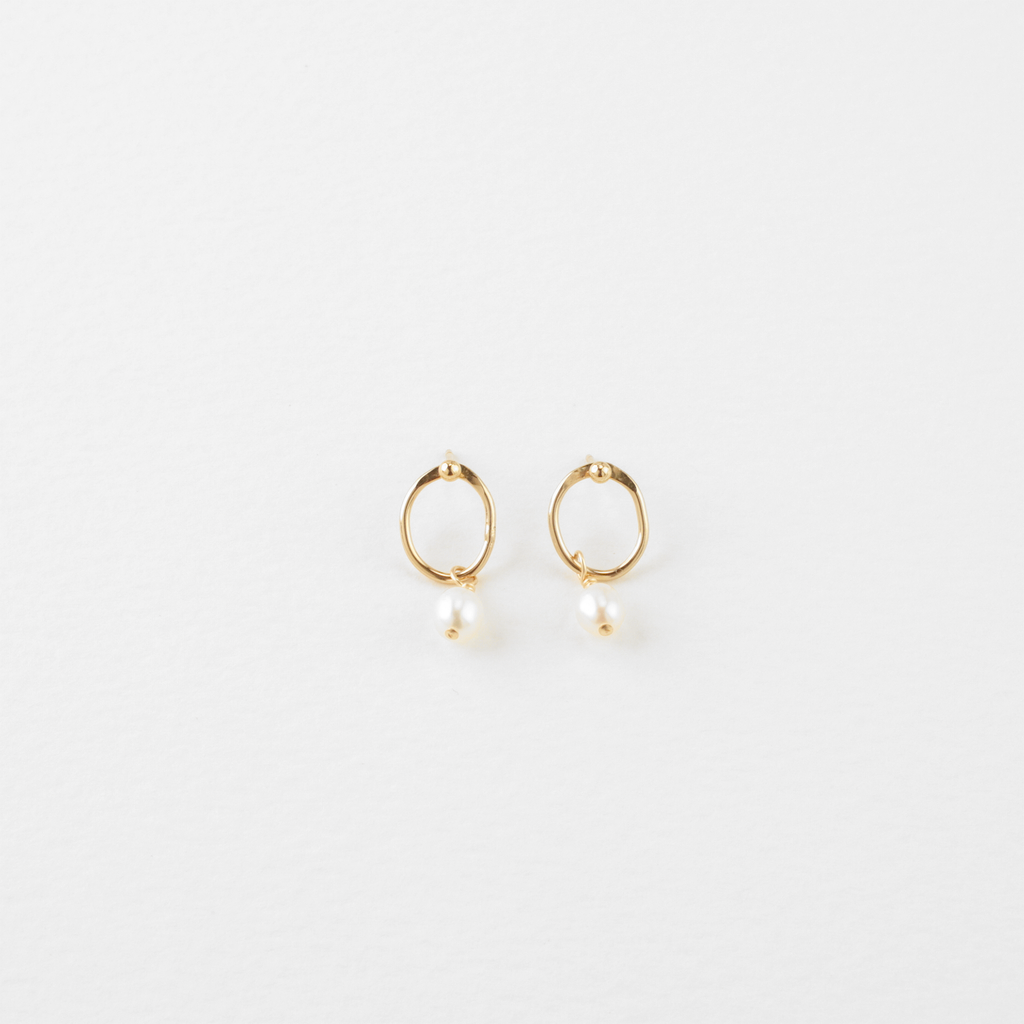 OLIVIA PEARL EARRINGS