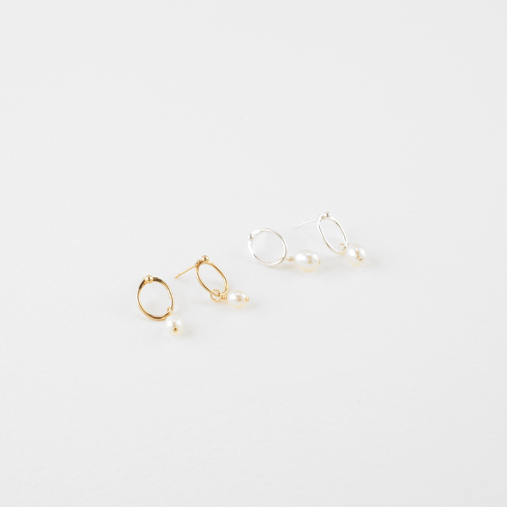 OLIVIA PEARL EARRINGS